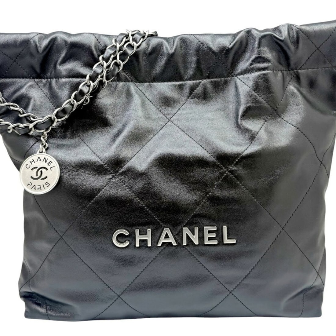 CHANEL Matelassé 22 Small Handbag, Calfskin, Black AS3260, Chain Tote, Women's: --- Catalog ---Category: SizeSize (HxWxD): 32cm x 31cm x 7cm / 12.59'' x 12.2'' x 2.75''Category: DesignType: HandbagColor: BlackGender: WomenMaterial: Leather Hardware Color: SilverLeather/Fur Type: 