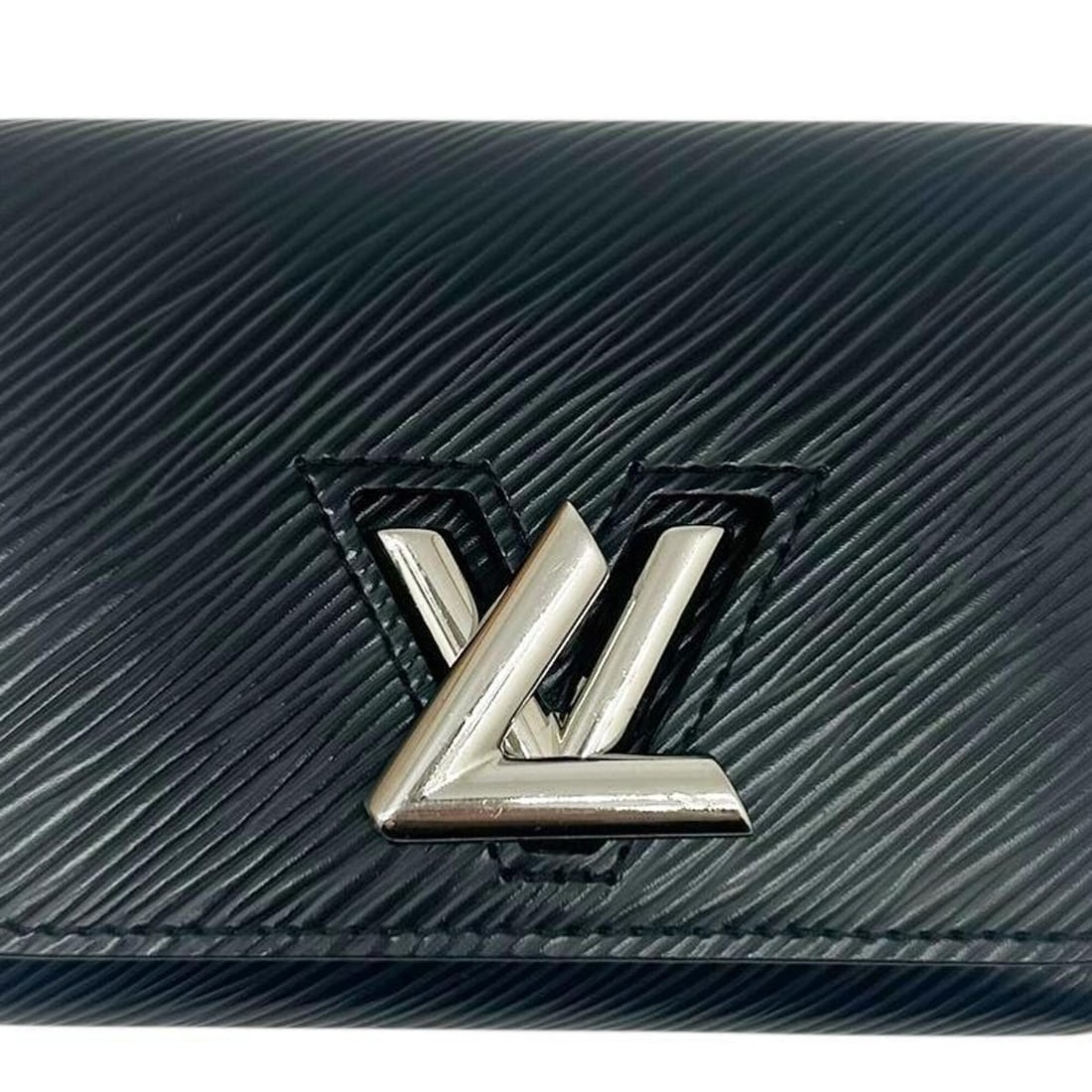 LOUIS VUITTON Louis Vuitton Portefeuille Twist Epi Compact Black Tri-fold Wallet M63322 Women's: --- Catalog ---Category: SizeSize (HxWxD): 9cm x 12cm x 3cm / 3.54'' x 4.72'' x 1.18''Category: DesignType: Wallet (tri-fold)Color: BlackGender: WomenMaterial: Epi leather Category: GeneralBrand: Loui