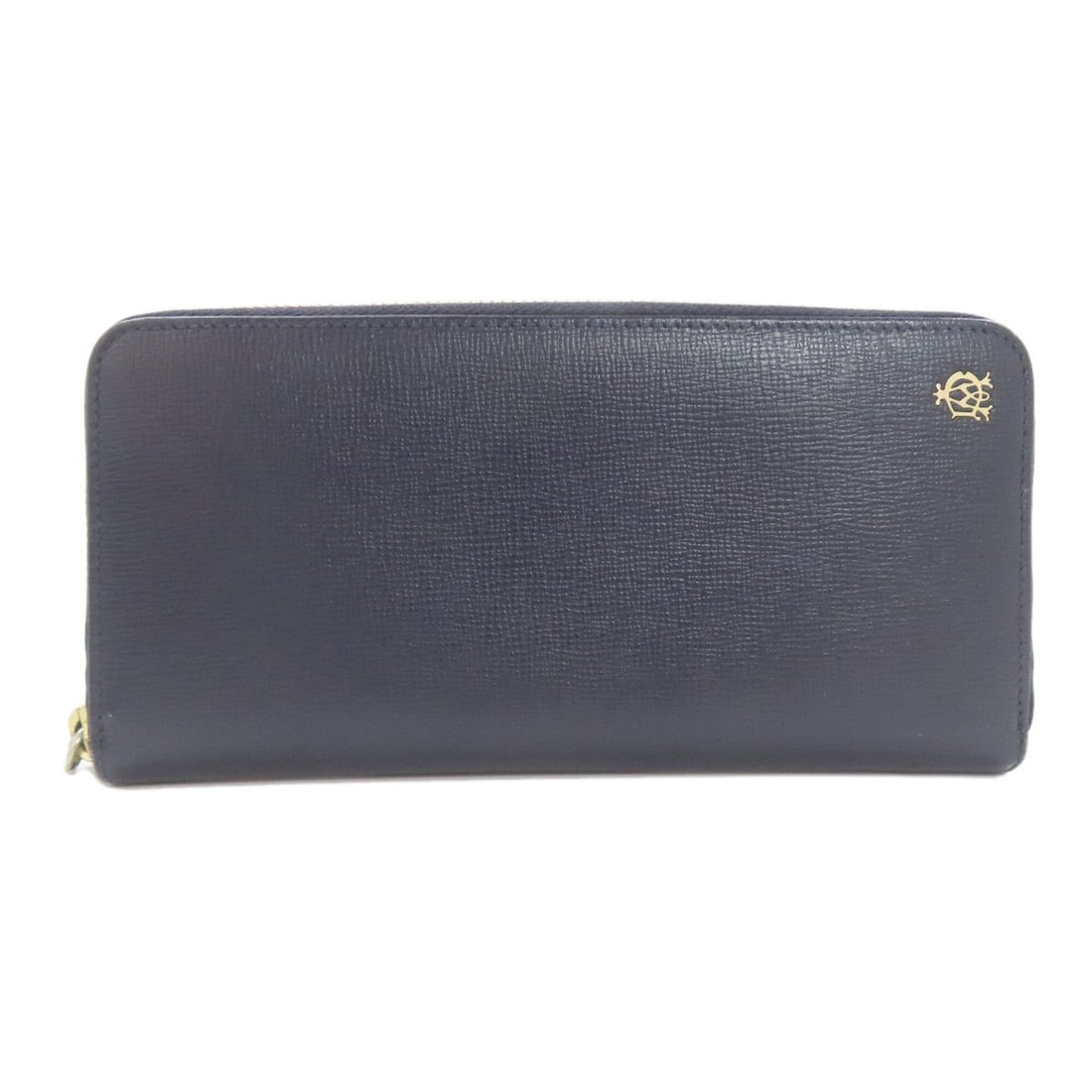 Dunhill Logo Leather Long Wallet for Men: --- Catalog ---Category: SizeSize (HxWxD): 9.5cm x 19cm x 2cm / 3.74'' x 7.48'' x 0.78''Category: DesignType: Coin purse/coin caseColor: NavyGender: MenMaterial: Leather Category: GeneralBrand: Dunhil