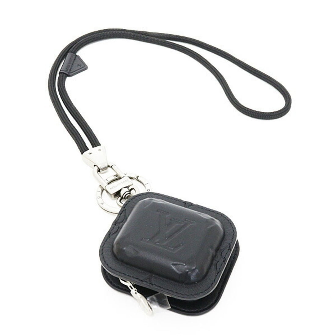 Louis Vuitton Keychain & Bag Charm - LV Tune Wireless Earphone Case M03293 Monogram S: --- Catalog ---Category: SizeSize (HxWxD): 6.5cm x 7.5cm x 2.8cm / 2.55'' x 2.95'' x 1.1''Category: DesignType: KeyringColor: Black, BrownGender: Women,MenMaterial: Canvas, Leather, MonogramCategory: 