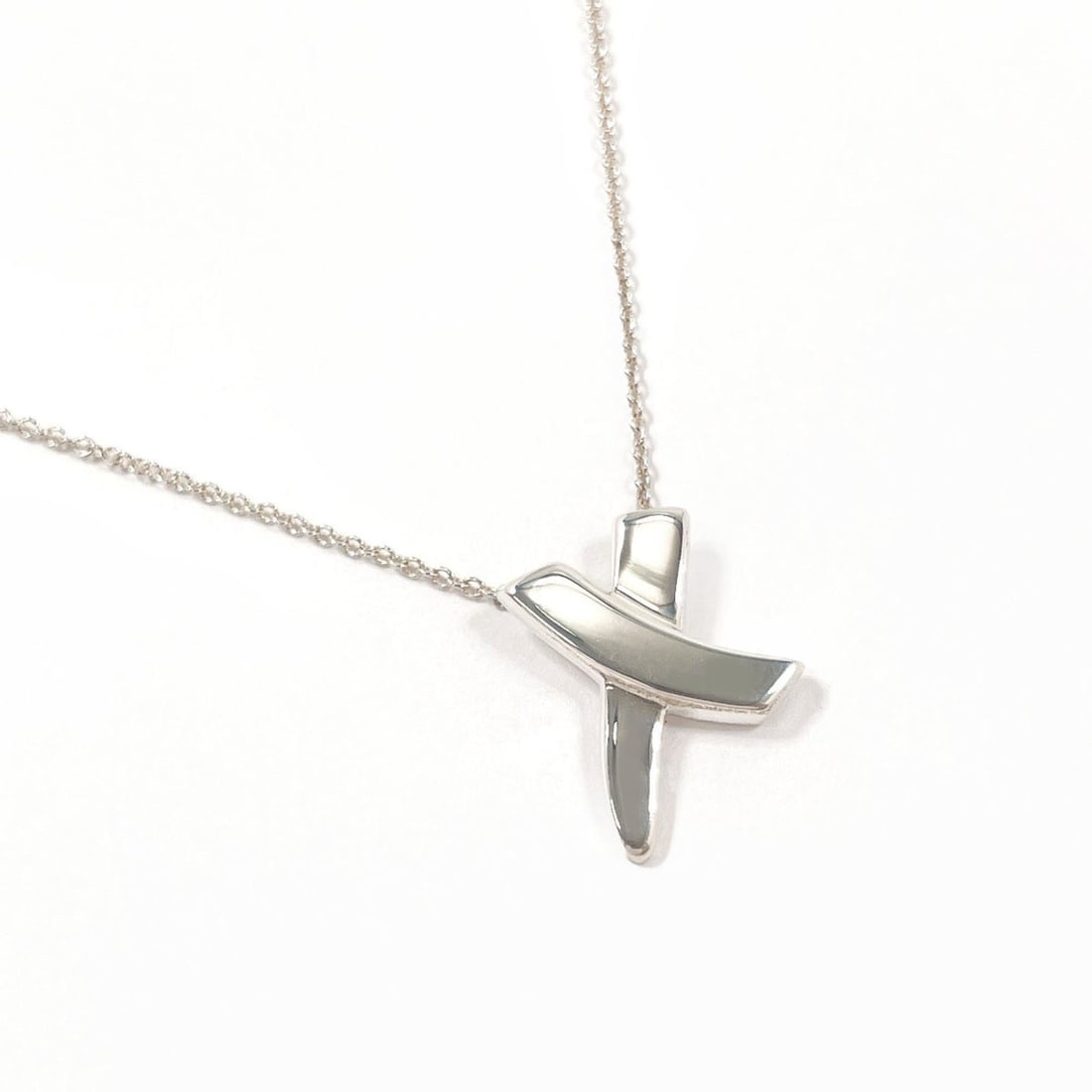 TIFFANY&Co. Tiffany Graffiti x Kiss Paloma Picasso Necklace, Sterling Silver 925, Silver, Women's: --- Catalog ---Category: SizePendant Size: 14.5mm x 12mm / 0.57'' x 0.47''Neck Circumference: 42 cm / 16.53''Category: DesignColor: SilverGender: WomenMaterial: Silver 925Necklace Type: NecklaceCatego