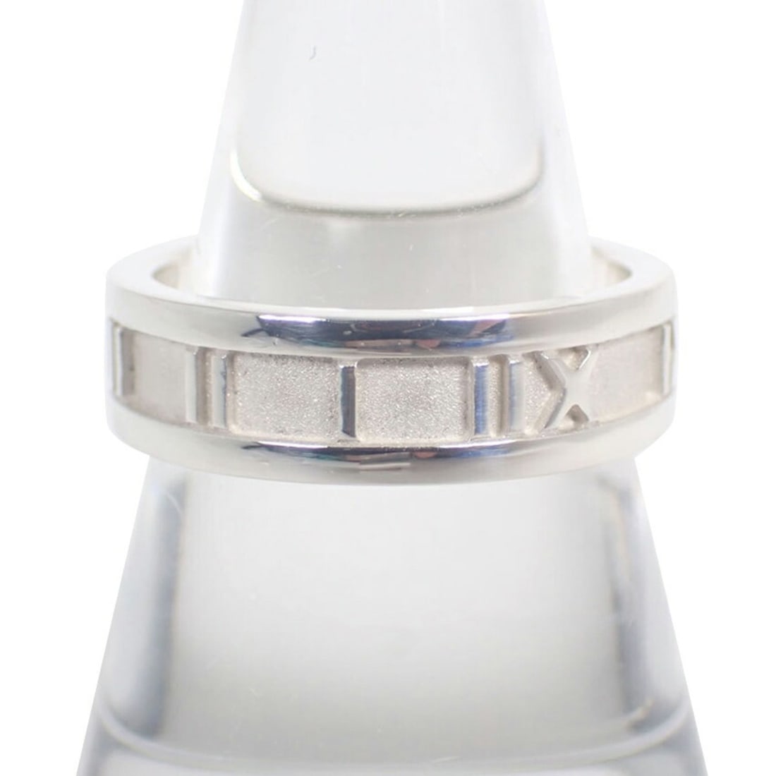TIFFANY & Co. 925 Atlas Ring, Size 16: --- Catalog ---Category: SizeUS Size: 8Brand Size: 56Category: DesignType: Band ringColor: SilverGender: Men,WomenMaterial: Sterling silver 925Category: GeneralBrand: Tiffany--- Item List ---Section: