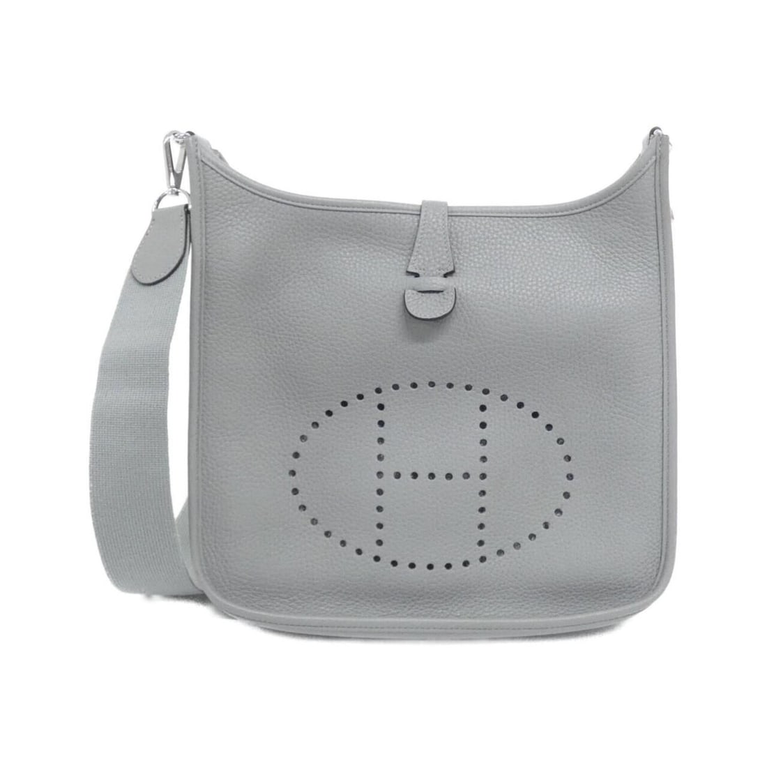 Hermes Evelyne 3 PM 056277CK Shoulder Bag: --- Catalog ---Category: SizeSize (HxWxD): 29cm x 28cm x 8cm / 11.41'' x 11.02'' x 3.14''Category: DesignType: Shoulder bagColor: GrayGender: Men,WomenMaterial: Taurillon clemence leather Hardware
