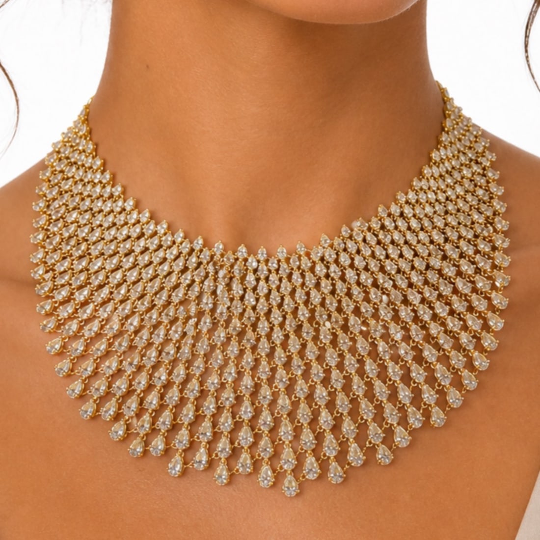 18K YG 155.00 Ct. Diamond Necklace: Masterpiece High-Jewelry graduated necklace. Set with 155.00 Ct. total weight of natural diamonds.
