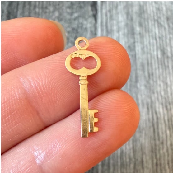 Skeleton Key Charm in 18K Gold (1 of 1)