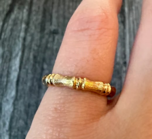 Vintage Bamboo Band in 14K Gold (1), Ring Size 5.5: Identical matching stackable segmented bamboo ring section from the same estate collection, polished down to mirror brilliance. Band width: 3.2 mm. Ring size: 5.5. Weight: 2.6 grams.