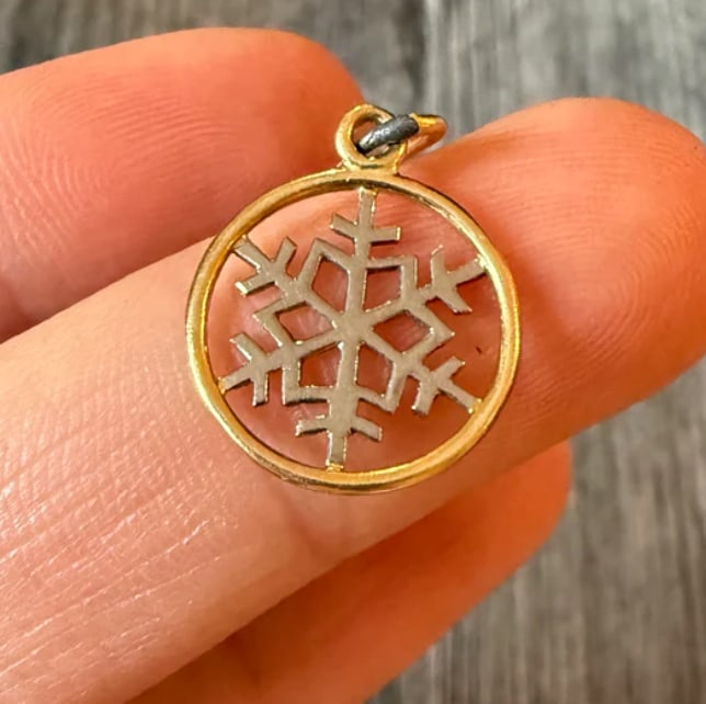 Vintage 18K Bicolor Snowflake Charm (1 of 1)