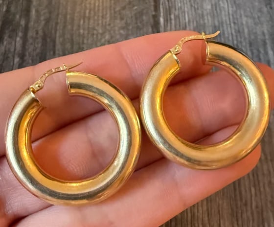 Large Tubular 14K Gold Hoop Earrings (S) (1 of 1)