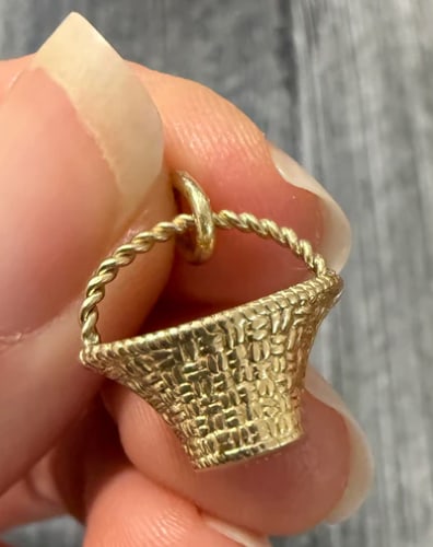Vintage 14K Gold Basket Charm (1 of 1)