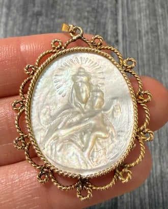 Vintage Carved Mother of Pearl Virgin Mary Pendant (S) (1 of 1)
