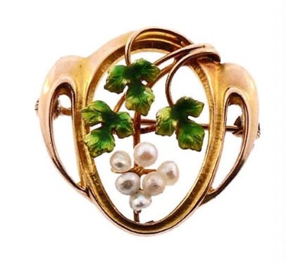 Art Nouveau 10K Gold, Enamel & Pearl Grape Cluster Pin: Charming organic period pin crafted in solid 10K yellow gold. Modeled as a stylized harvest grape cluster branch, featuring soft green and translucent gold vitreous enamel leaf work holding a tiered b