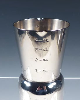 Napier Art Deco Silver Plate Double Jigger: Iconic American Art Deco commercial barware item manufactured by Napier. Heavily triple silver-plated structural double-ended measuring cone cup, featuring a clean stepped central banding ring for com