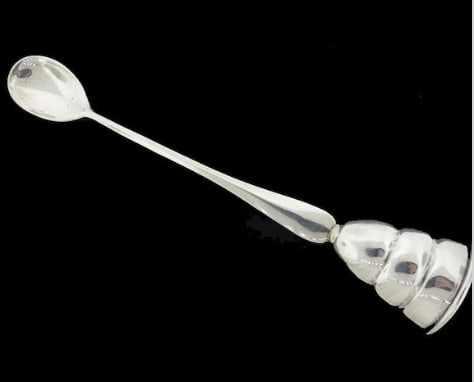 Sanborns Mid-Century Beehive Sterling Silver Jigger Bar Spoon Tool: Masterfully hand-hammered Mexican modernist multi-functional cocktail tool by premier studio Sanborns. Features a long, elegant twisted-stem sterling silver bar mixing spoon that terminates into a uni