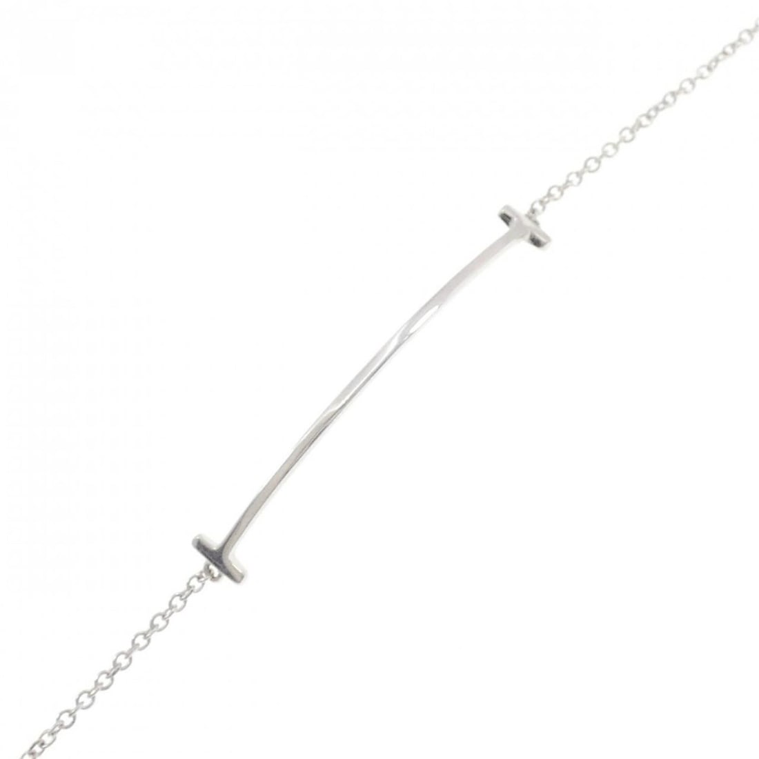 Tiffany T Smile Bracelet: --- Catalog ---Category: SizeLength: 16cm / 6.29''Category: DesignType: Charm braceletGender: WomenMaterial: White gold (18K)Category: GeneralBrand: Tiffany--- Item List ---Section: ConditionRanking: