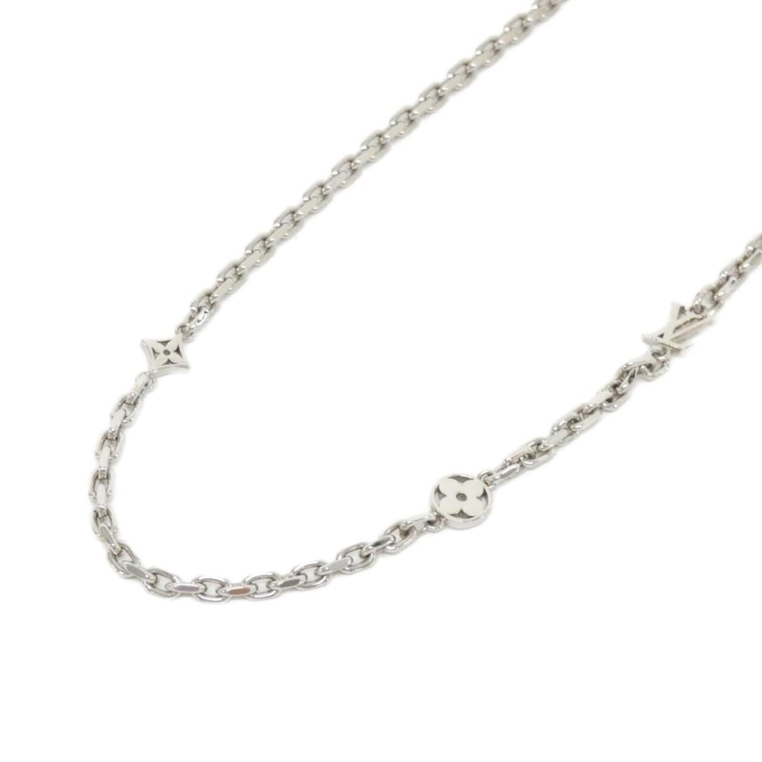 Louis Vuitton Chain LV Yours M02739 Necklace: --- Catalog ---Category: SizePendant Size: 8mm x 7mm / 0.31'' x 0.27''Neck Circumference: 44 cm - 54 cm / 17.32'' - 21.25''Category: DesignColor: SilverGender: Men,WomenNecklace Type: