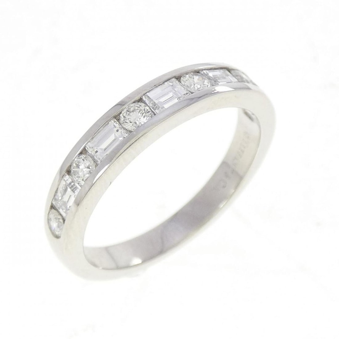 Tiffany Channel Setting Ring: --- Catalog ---Category: SizeJP Size: 13.0US Size: 6.5Category: DesignType: Band ringStone: DiamondGender: WomenMaterial: Platinum 950Category: GeneralBrand: Tiffany--- Item List ---Section: Condition
