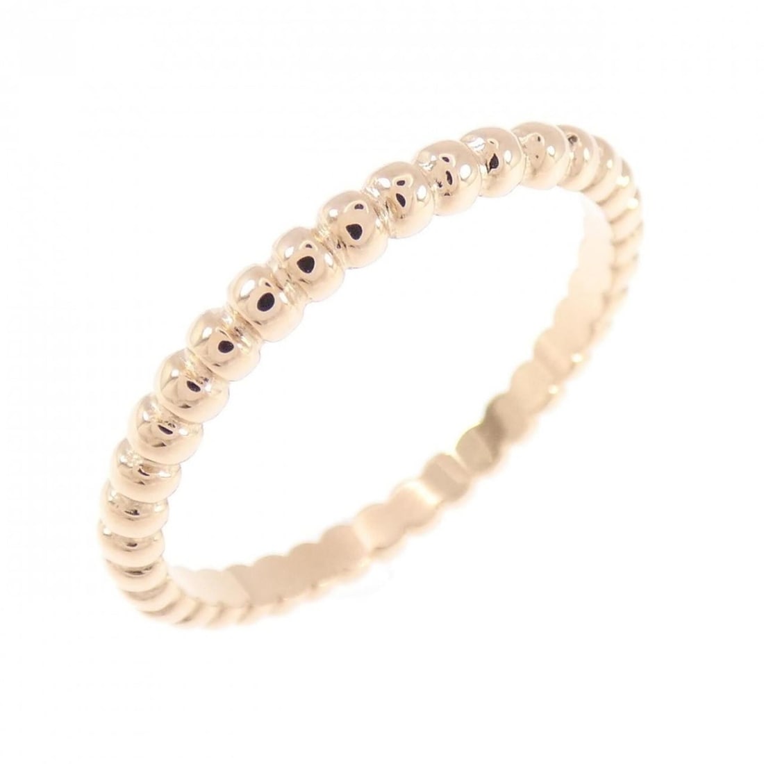 Van Cleef & Arpels Perlee Small Ring: --- Catalog ---Category: SizeUS Size: 7.5Brand Size: 55Category: DesignType: Band ringGender: WomenMaterial: Pink gold (18K)Category: GeneralMPN: VCARPJMF55Brand: Van Cleef & Arpels--- Item List ---Se