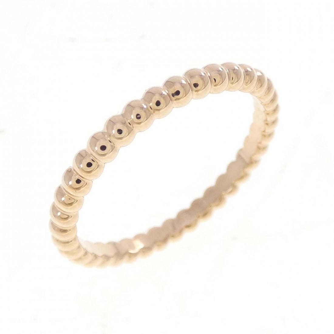 Van Cleef & Arpels Perlee Small Ring: --- Catalog ---Category: SizeUS Size: 6.5Brand Size: 52Category: DesignType: Band ringGender: WomenMaterial: Pink gold (18K)Category: GeneralMPN: VCARPJMF00Brand: Van Cleef & Arpels--- Item List ---Se
