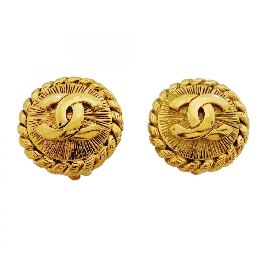 Chanel Earrings, Coco Mark Circle, GP Plated Gold, Women's: --- Catalog ---Category: SizeSize (HxWxD): 23.10mm x 23.00mm / 0.91'' x 0.91''Category: DesignType: Clip earringsColor: GoldGender: WomenMaterial: Gold platingCategory: GeneralBrand: Chanel--- Item Li