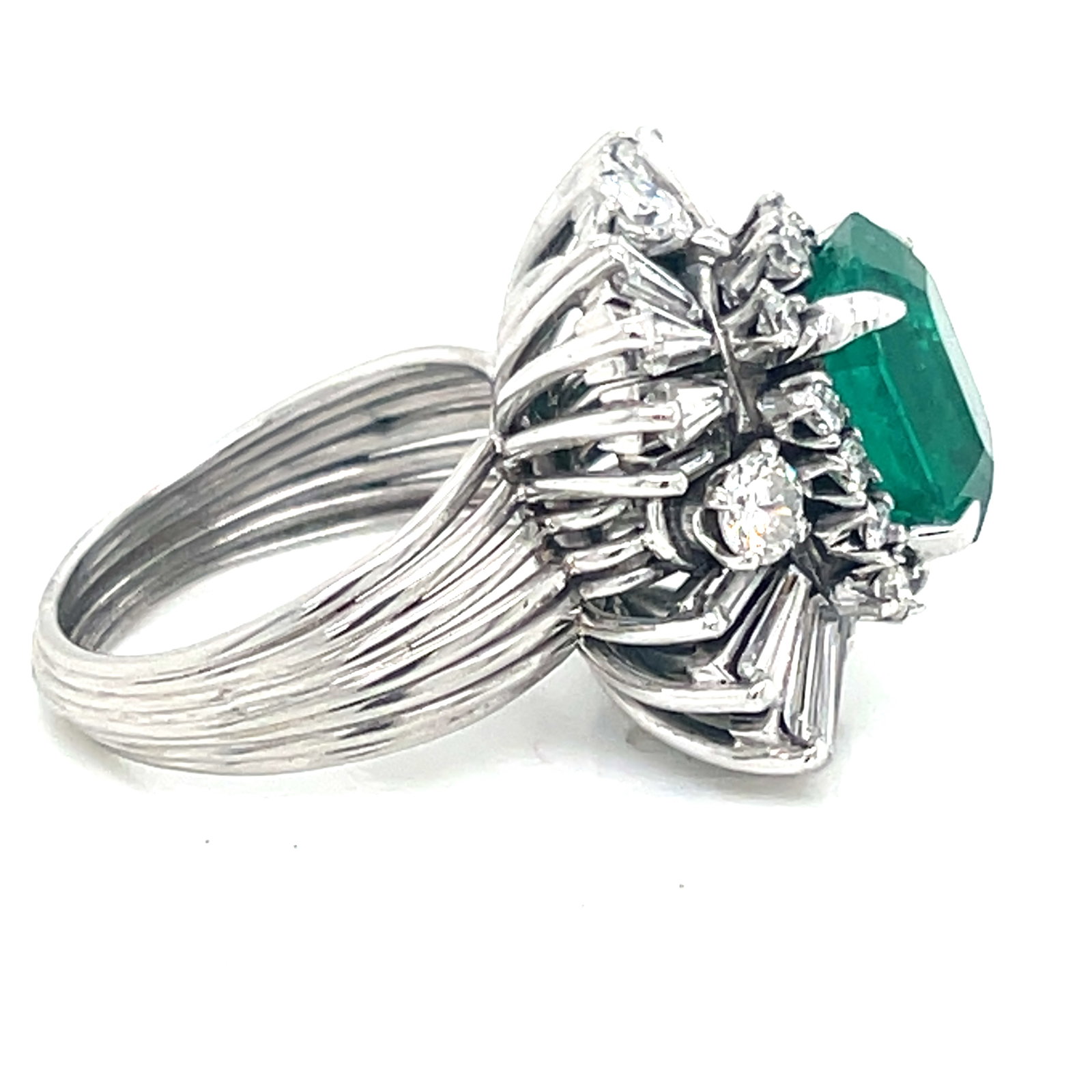 70’ Yellow Gold Emerald Diamond Ring - 3