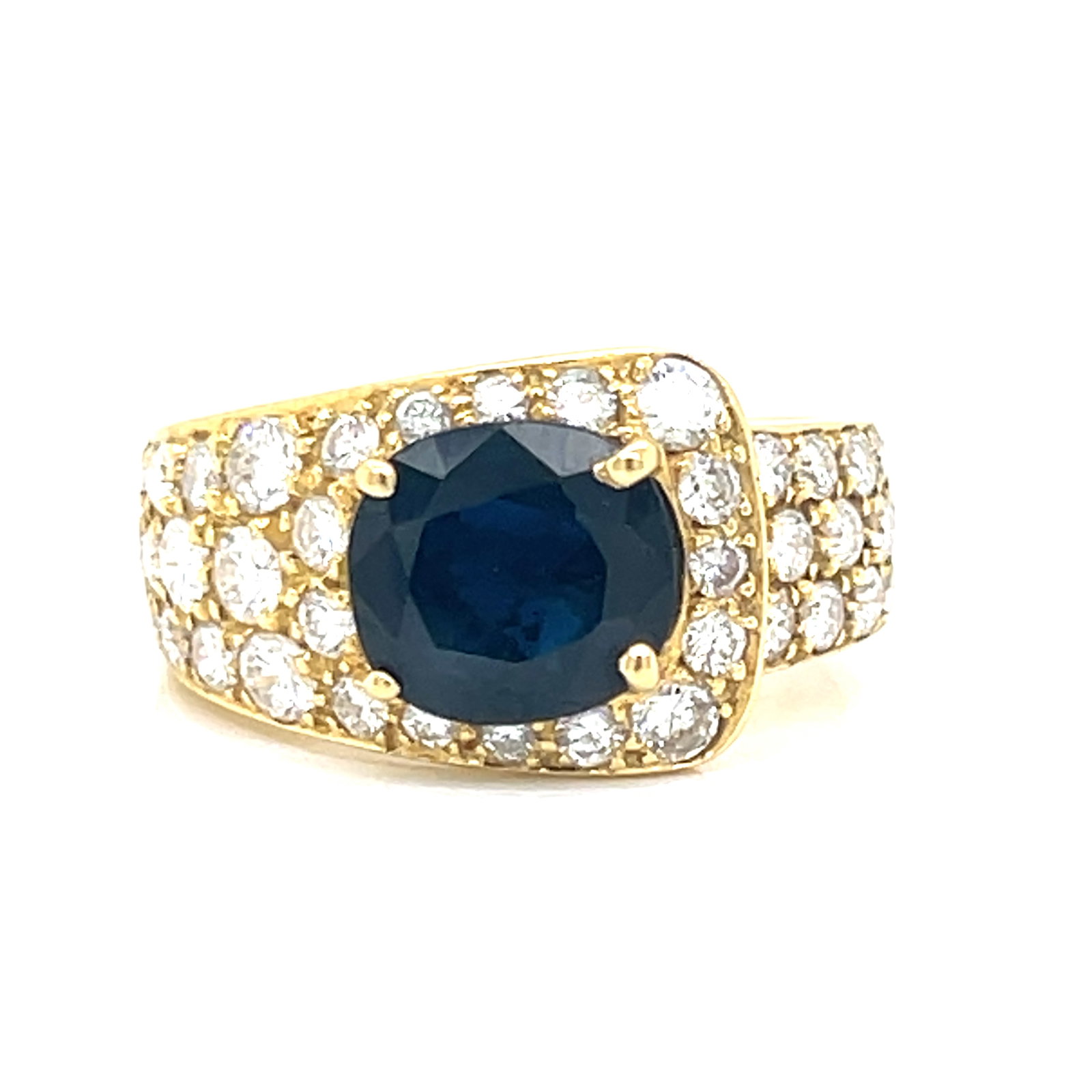 Yellow Gold Sapphire Diamond Ring: Yellow Gold Sapphire Approx 1.5ct Diamond Approx 1.5ct Vs1 H Ring Size 6.5 Measurements 0.4”x0.8” Weight 5gr