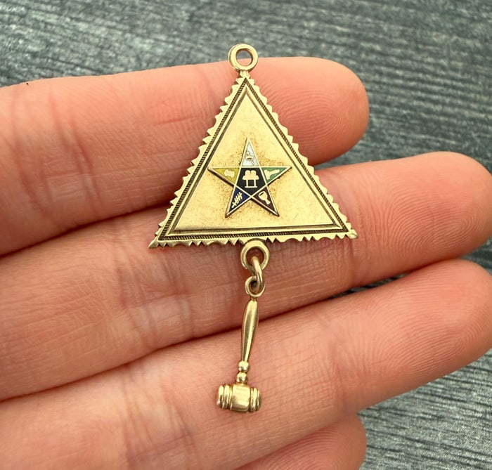 Midcentury Enamel and 14K Gold Masonic Eastern Star Charm: 14K yellow gold charm featuring the colorful enamel star of the Order of the Eastern Star.