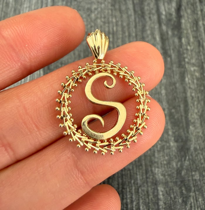 Vintage 14K Gold Initial "S" Charm with Chain Link Border (S) (1 of 1)