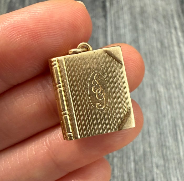 1940s Midcentury 14K Gold Book Locket (1 of 2)