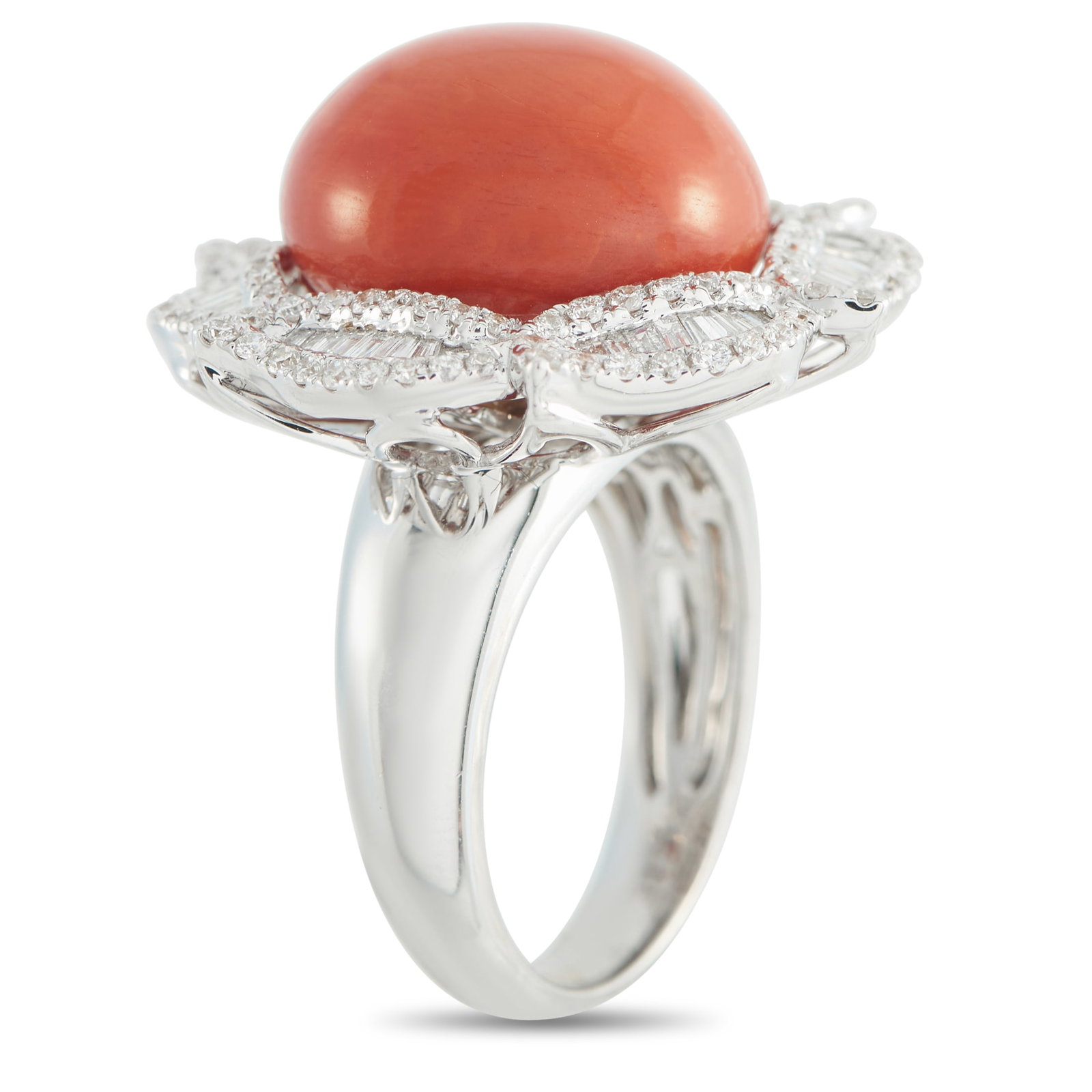18K White Gold 1.89ct Diamond and Coral Ring MF24-031726 (1 of 1)