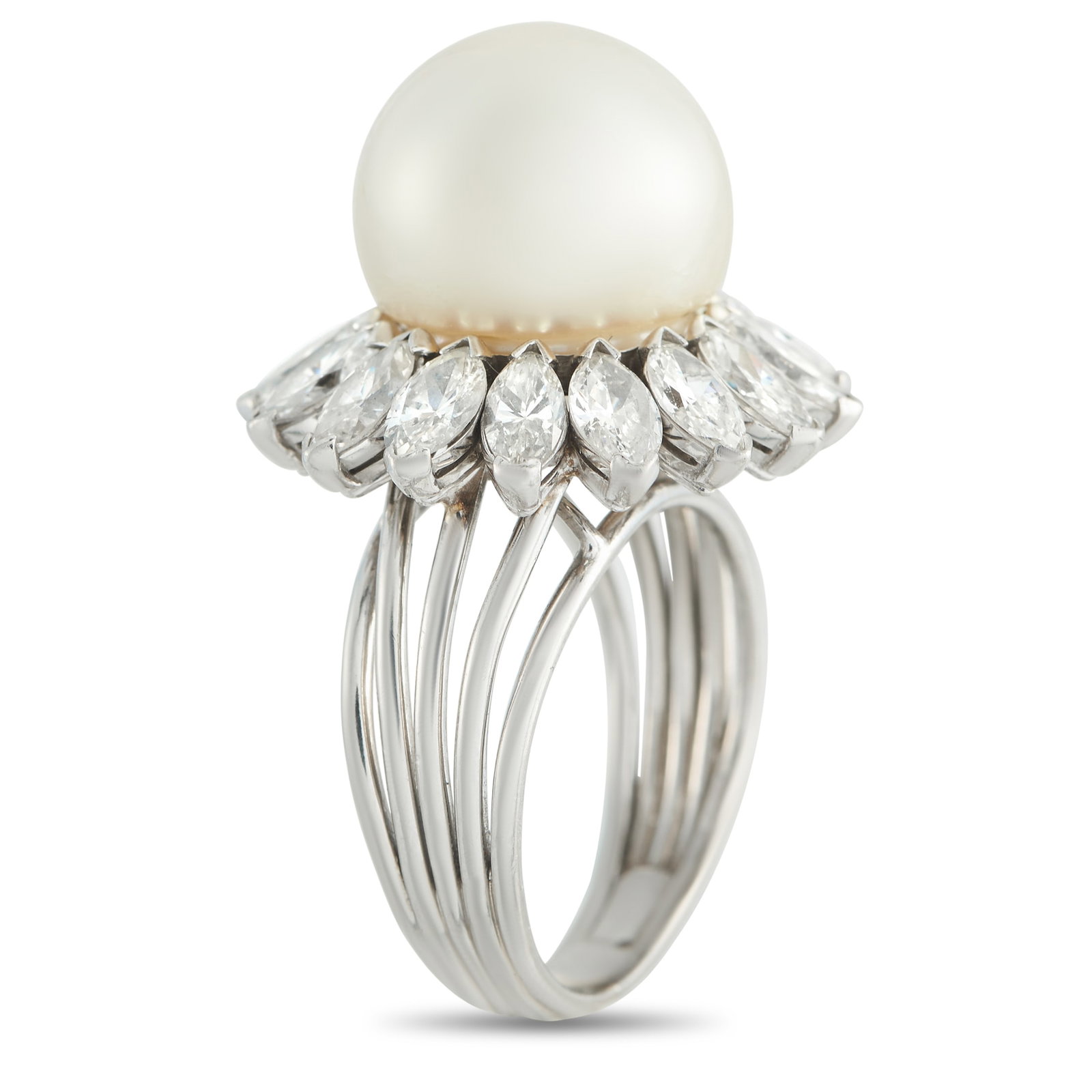 18K White Gold 2.50ct Diamond and Pearl Ring MF21-031726 (1 of 1)