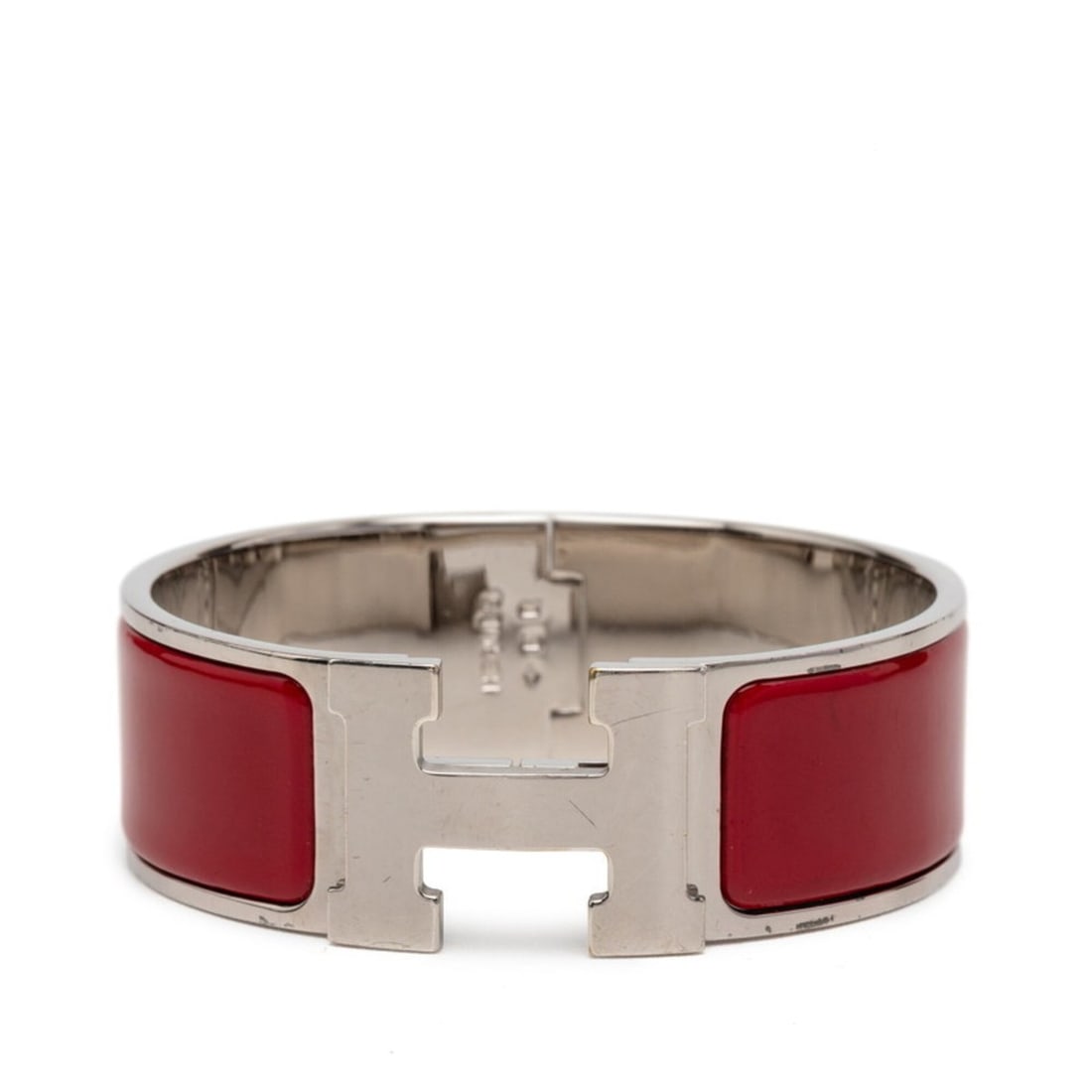 Hermes Clic Clac H GM Bracelet, Silver and Red Metal Enamel, Women's HERMES: --- Catalog ---Category: SizeWidth: 1.9cm / 0.74''Length: 16cm / 6.29''Category: DesignType: Charm braceletColor: Red color, SilverGender: WomenMaterial: Enamel, MetalCategory: GeneralLine: ClicBrand: