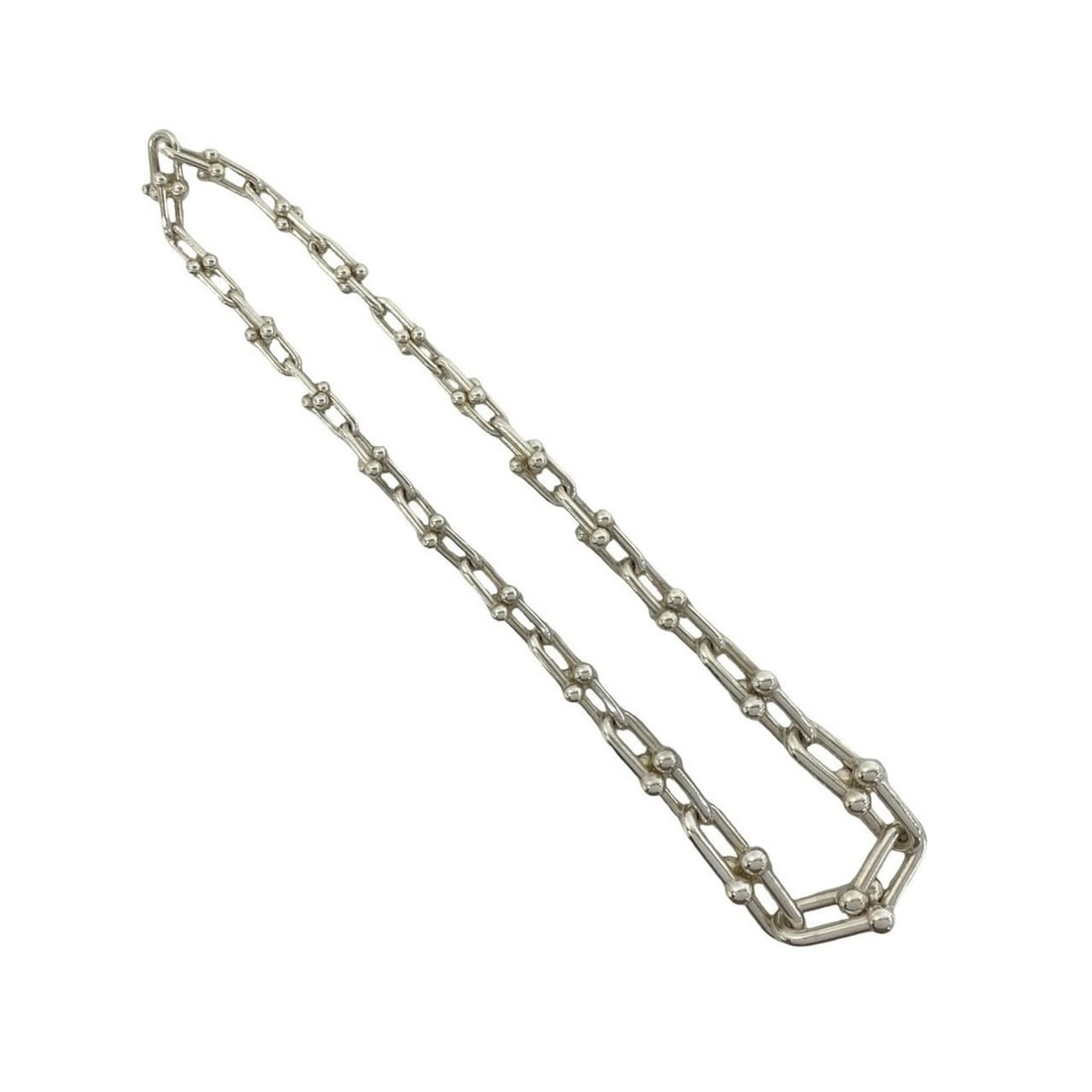 TIFFANY&Co. Tiffany HardWear Graduated Link Sterling Silver 925 Necklace Accessory 96788: --- Catalog ---Category: SizeNeck Circumference: 46 cm / 18.11''Category: DesignColor: SilverGender: WomenMaterial: Silver 925Necklace Type: NecklaceCategory: GeneralBrand: Tiffany--- Item List ---Sec