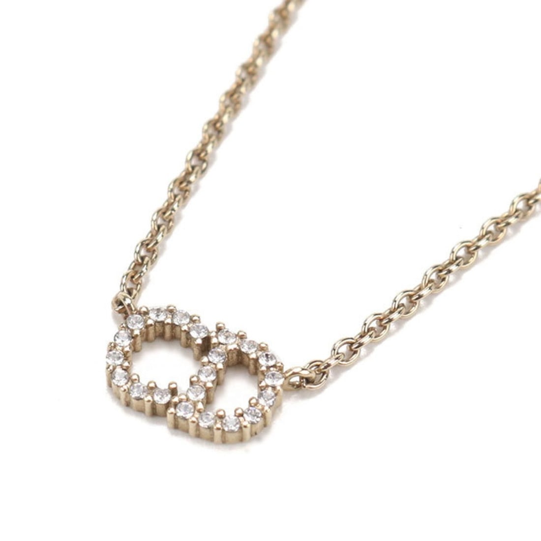 Christian Dior DIOR Necklace N3523WOMZI_D301 Claire D Lune Women's Gold: --- Catalog ---Category: SizePendant Size: 6mm x 10mm / 0.23'' x 0.39''Neck Circumference: 45 cm / 17.71''Category: DesignColor: GoldGender: WomenMaterial: MetalNecklace Type: NecklaceCategory: Genera