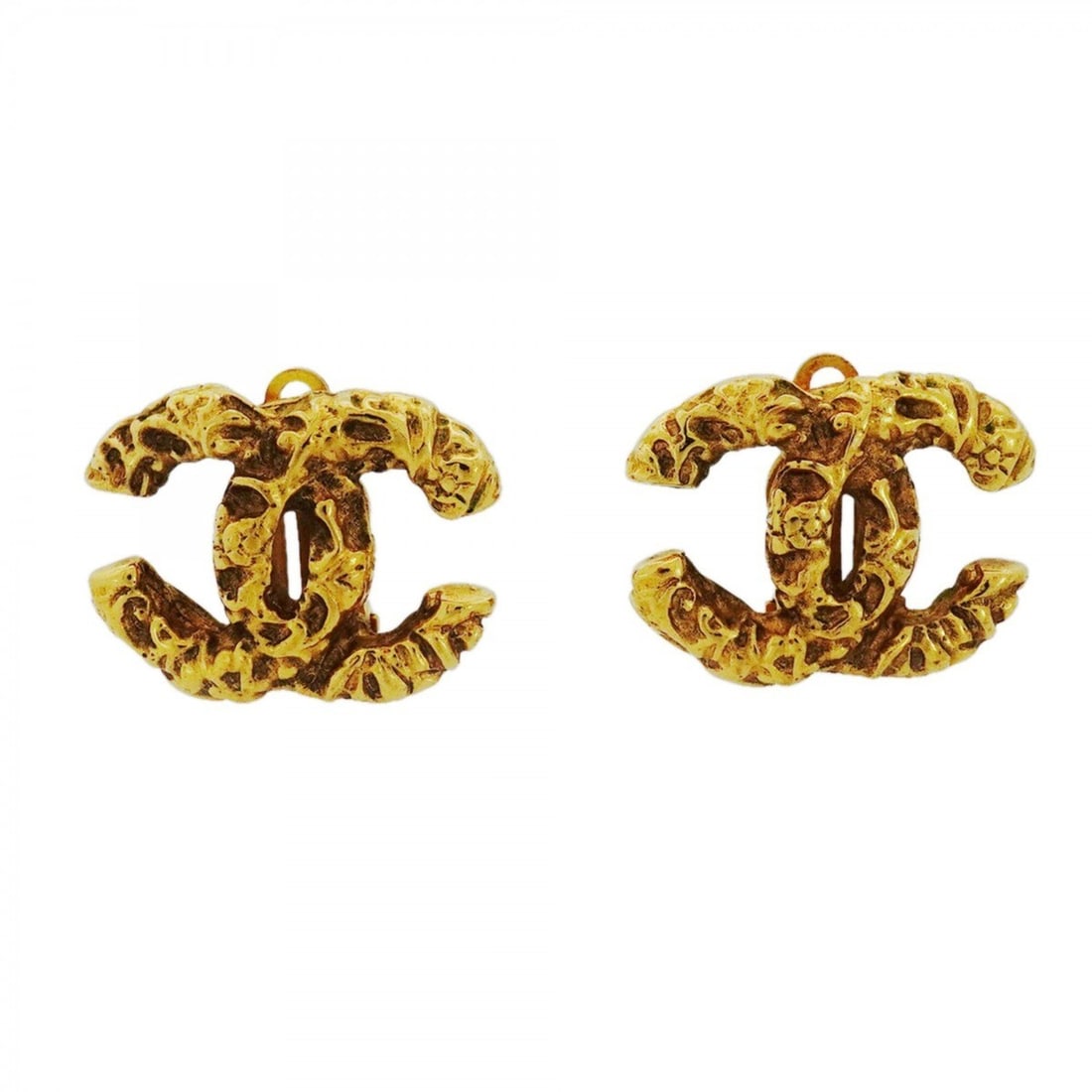 Chanel Earrings, Coco Mark, Lava Motif, GP Plated Gold, Women's: --- Catalog ---Category: SizeSize (HxWxD): 17.30mm x 22.50mm / 0.68'' x 0.89''Category: DesignType: Clip earringsColor: GoldGender: WomenMaterial: Gold platingCategory: GeneralBrand: Chanel--- Item Li