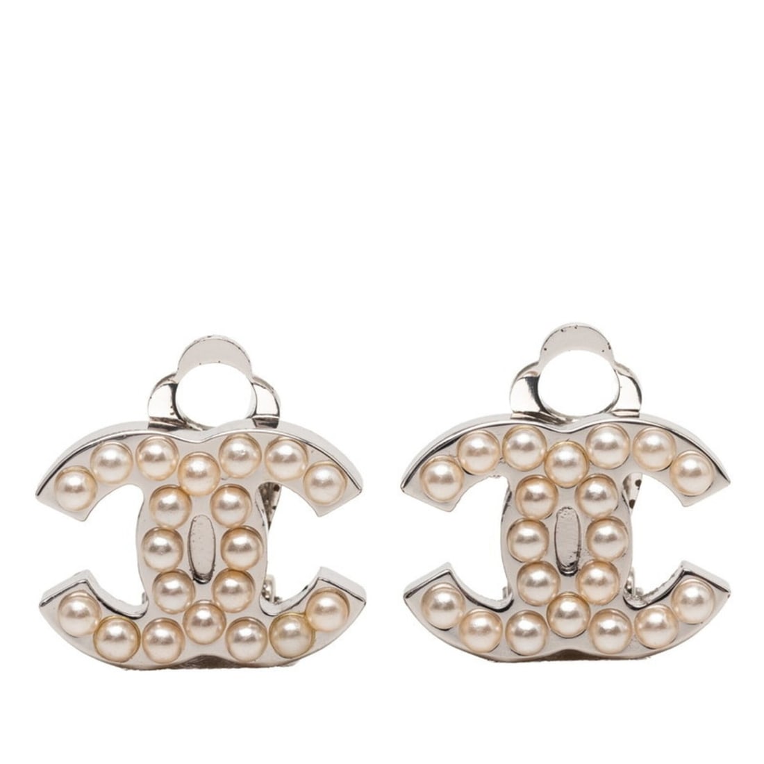 Chanel Coco Mark Earrings 05V Silver Metal Faux Pearl Women's CHANEL: --- Catalog ---Category: SizeSize (HxWxD): 11.90mm x 16.00mm / 0.47'' x 0.63''Category: DesignType: Clip earringsColor: SilverGender: WomenMaterial: MetalCategory: GeneralBrand: Chanel--- Item List --