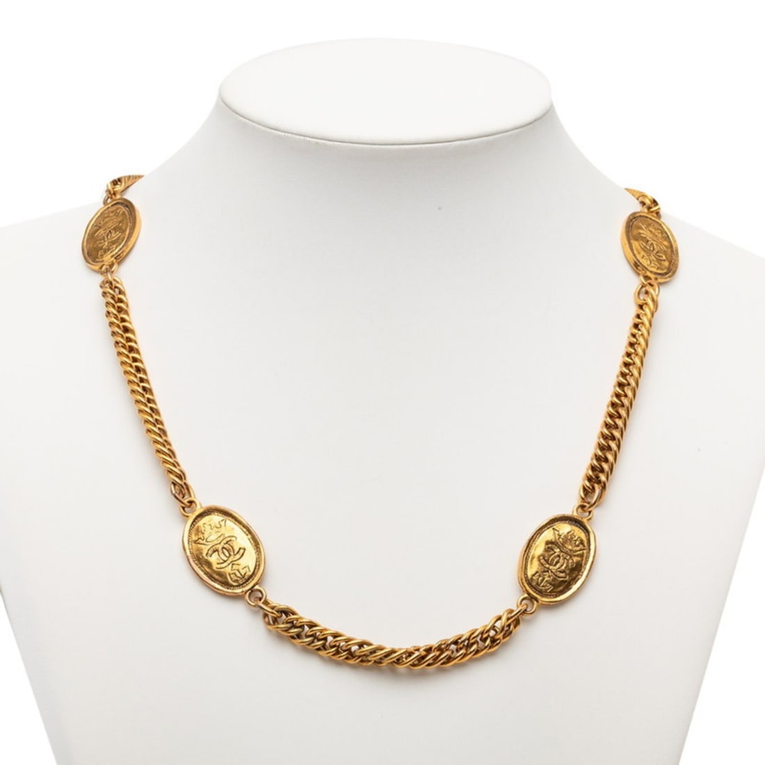 Chanel Coco Mark Crown Chain Necklace, Gold Plated, Women's CHANEL: --- Catalog ---Category: SizeNeck Circumference: 83 cm / 32.67''Category: DesignColor: GoldGender: WomenMaterial: Gold platingNecklace Type: NecklaceCategory: GeneralBrand: Chanel--- Item List