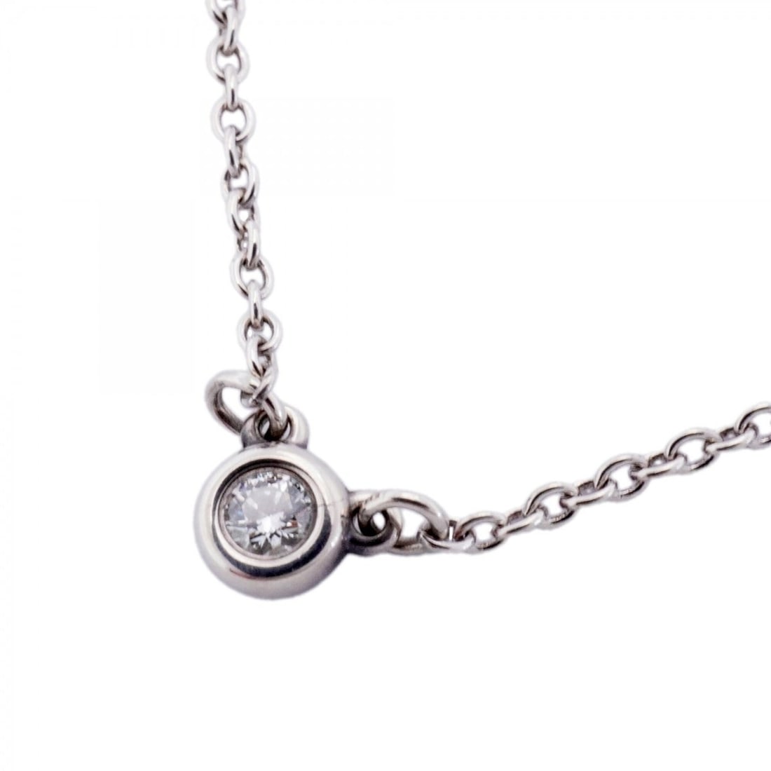 Tiffany & Co. By the Yard Necklace, 1PD (One Diamond), Sterling Silver 925, Women's: --- Catalog ---Category: SizePendant Size: 4.4mm x 4.7mm / 0.17'' x 0.18''Neck Circumference: 42 cm / 16.53''Category: DesignStone: DiamondGender: WomenMaterial: Silver 925Necklace Type: NecklaceCateg