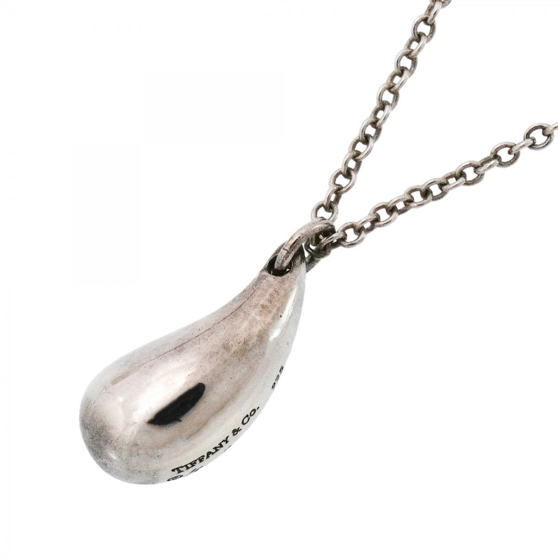 Tiffany & Co. Teardrop Necklace, Sterling Silver 925, Women's, P2790218: --- Catalog ---Category: SizePendant Size: 14.5mm x 5.8mm / 0.57'' x 0.22''Neck Circumference: 41 cm / 16.14''Category: DesignGender: WomenMaterial: Silver 925Necklace Type: NecklaceCategory: GeneralB