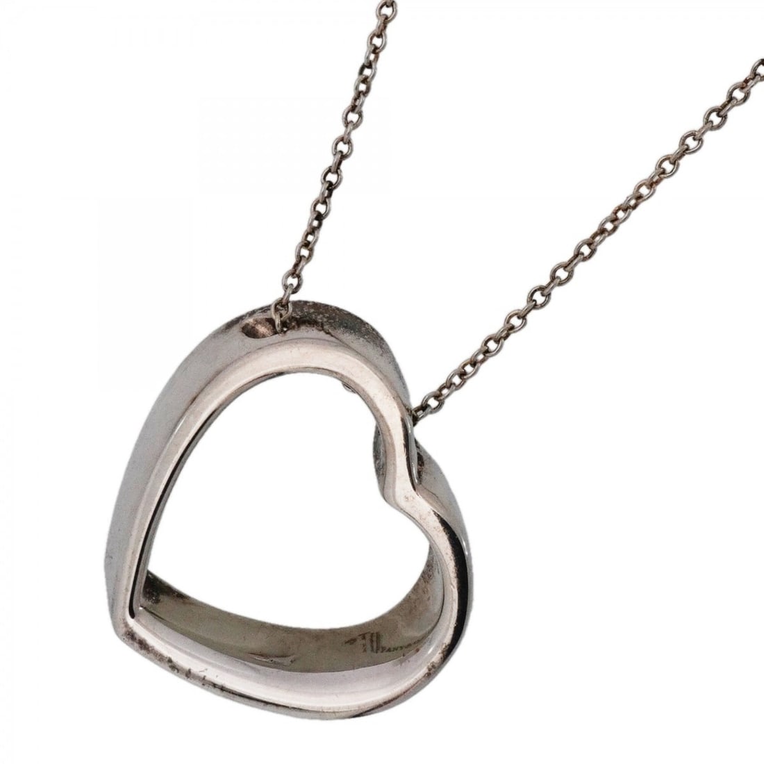 Tiffany & Co. Geometric Necklace, Sterling Silver 925, Women's, P2782185: --- Catalog ---Category: SizePendant Size: 17.8mm x 21mm / 0.7'' x 0.82''Neck Circumference: 40.5 cm / 15.94''Category: DesignGender: WomenMaterial: Silver 925Necklace Type: NecklaceCategory: GeneralB