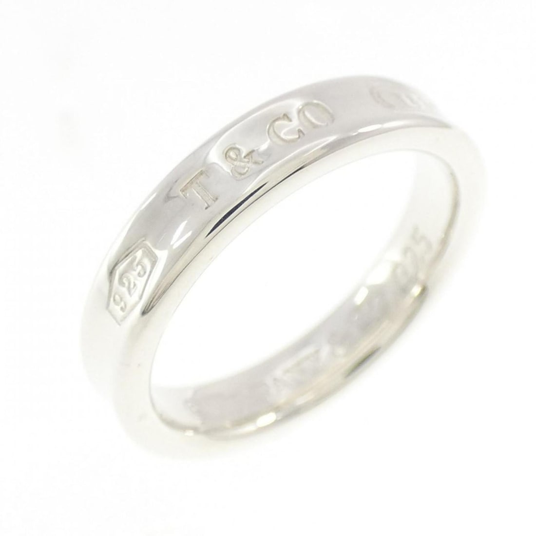 Tiffany & Co. 1837 Narrow Ring: --- Catalog ---Category: SizeJP Size: 11.5US Size: 6Category: DesignType: Band ringGender: WomenMaterial: Silver 925Category: GeneralMPN: 60126372Brand: Tiffany--- Item List ---Section: