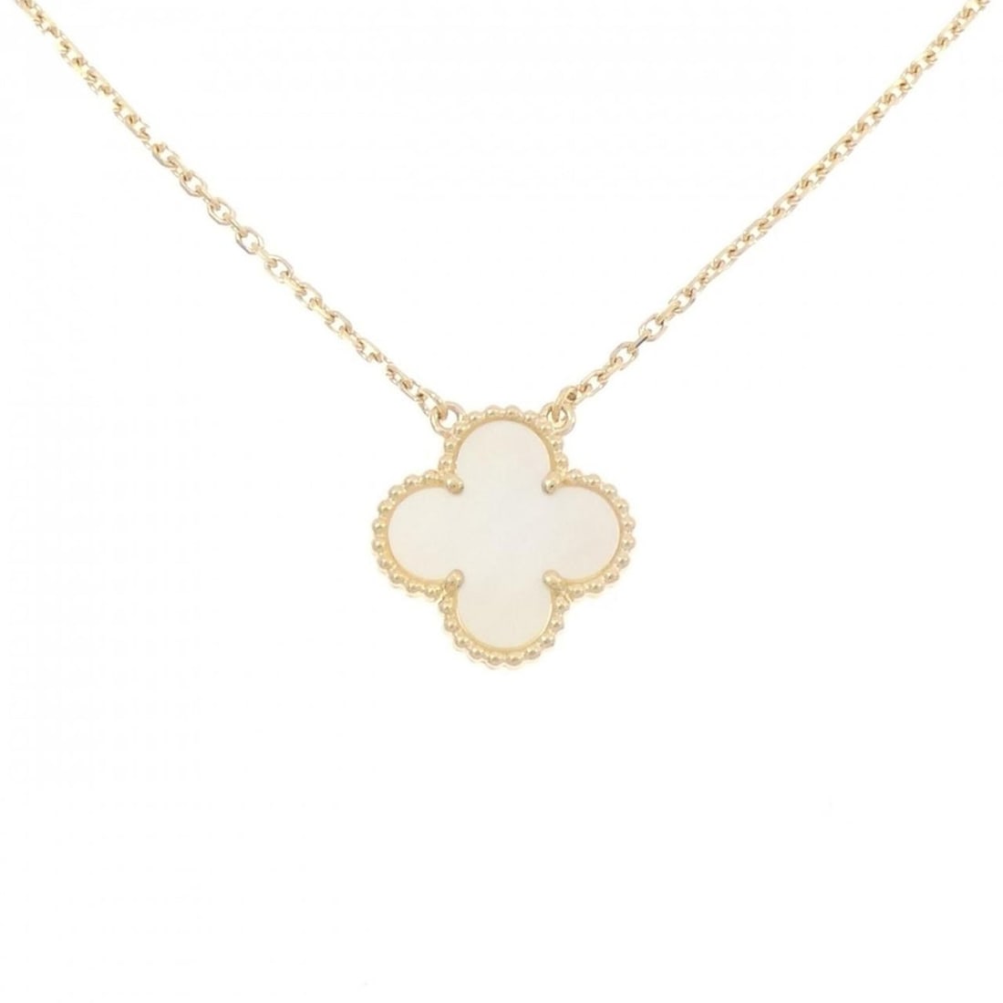 Van Cleef & Arpels Vintage Alhambra Necklace: --- Catalog ---Category: SizePendant Size: 14.9mm x 14.9mm / 0.58'' x 0.58''Neck Circumference: 37 cm - 42 cm / 14.56'' - 16.53''Category: DesignGender: WomenMaterial: Yellow gold (18K)Pendant Type: P