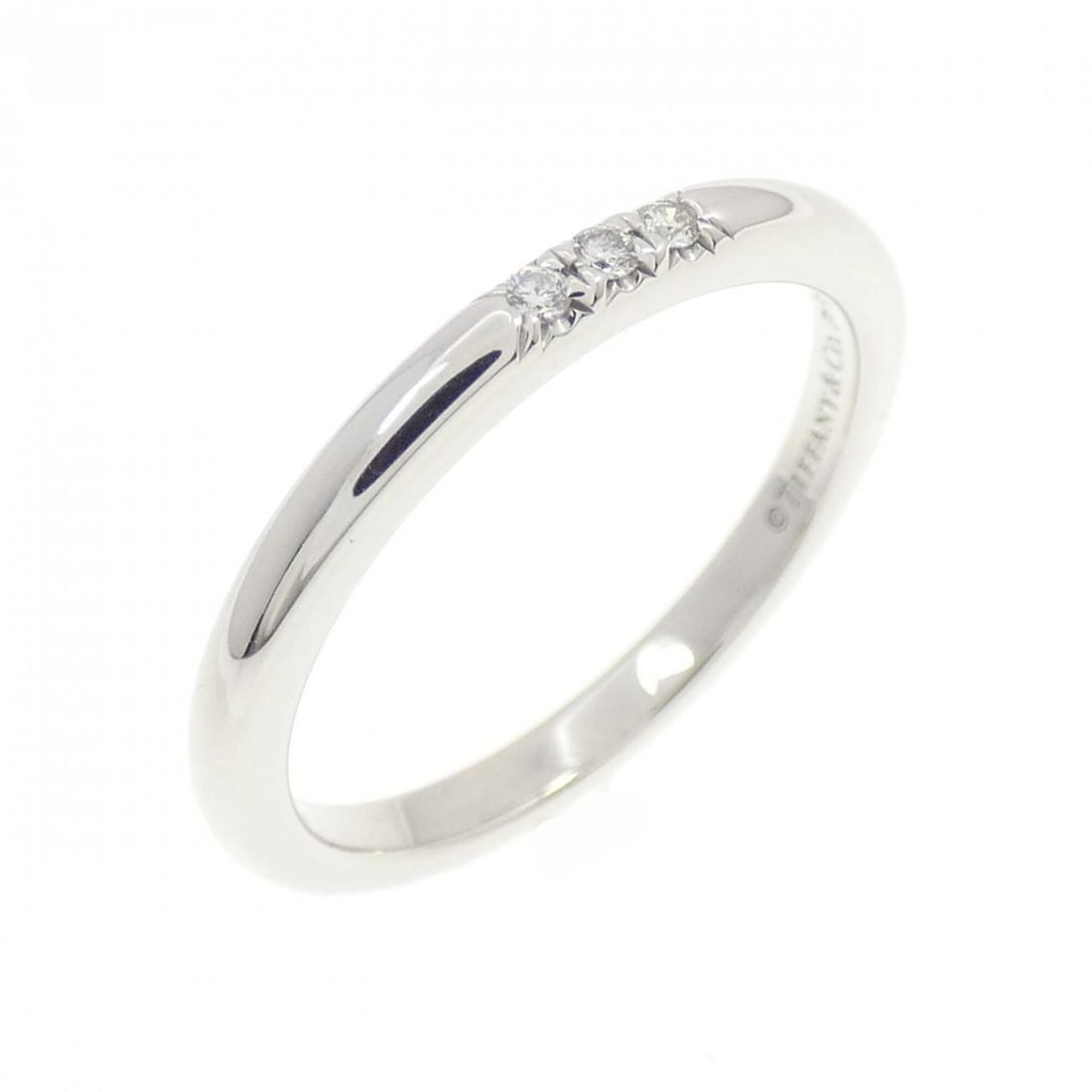 Tiffany Band Ring: --- Catalog ---Category: SizeJP Size: 9US Size: 5Category: DesignType: Band ringGender: WomenMaterial: Platinum 950Category: GeneralBrand: Tiffany--- Item List ---Section: ConditionRanking: Rank SA