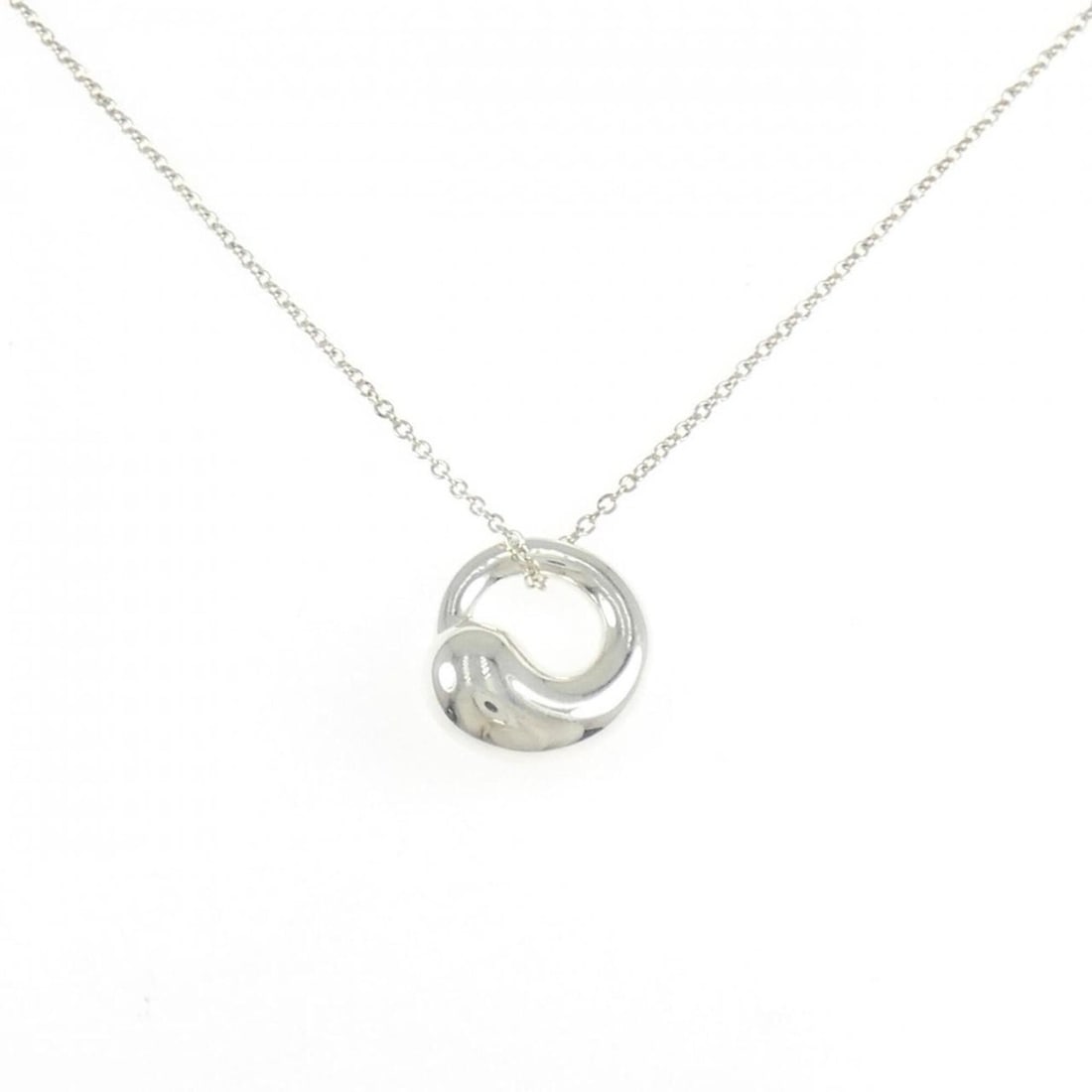 Tiffany & Co. Eternal Circle Necklace: --- Catalog ---Category: SizePendant Size: 13.5mm x 12.9mm / 0.53'' x 0.5''Neck Circumference: 40 cm / 15.74''Category: DesignColor: SilverGender: WomenMaterial: Silver 925Pendant Type: