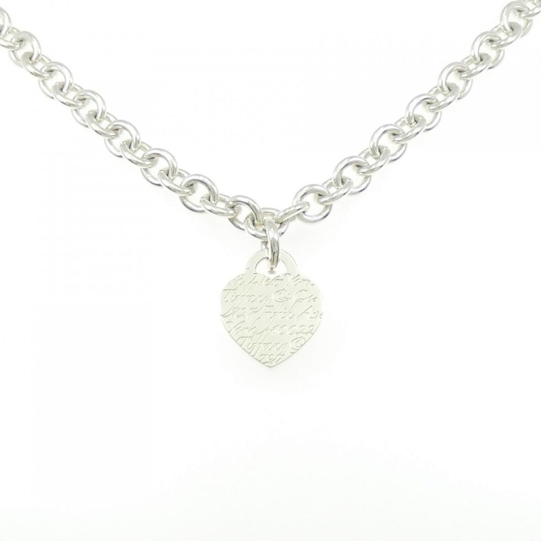 Tiffany & Co. 925 Heart Necklace: --- Catalog ---Category: SizePendant Size: 35.6mm x 20.7mm / 1.4'' x 0.81''Neck Circumference: 45 cm / 17.71''Category: DesignColor: SilverGender: WomenMaterial: Silver 925Pendant Type: PendantNecklac