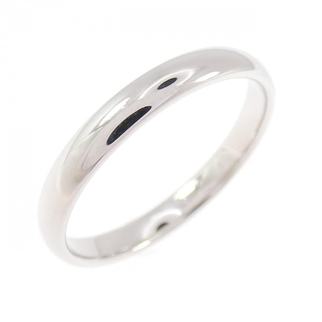 Van Cleef & Arpels Tendrement Ring: --- Catalog ---Category: SizeUS Size: 8.5Brand Size: 57Category: DesignType: Band ringGender: Men,WomenMaterial: Platinum 950Category: GeneralMPN: VCARO9Y400Brand: Van Cleef & Arpels--- Item List