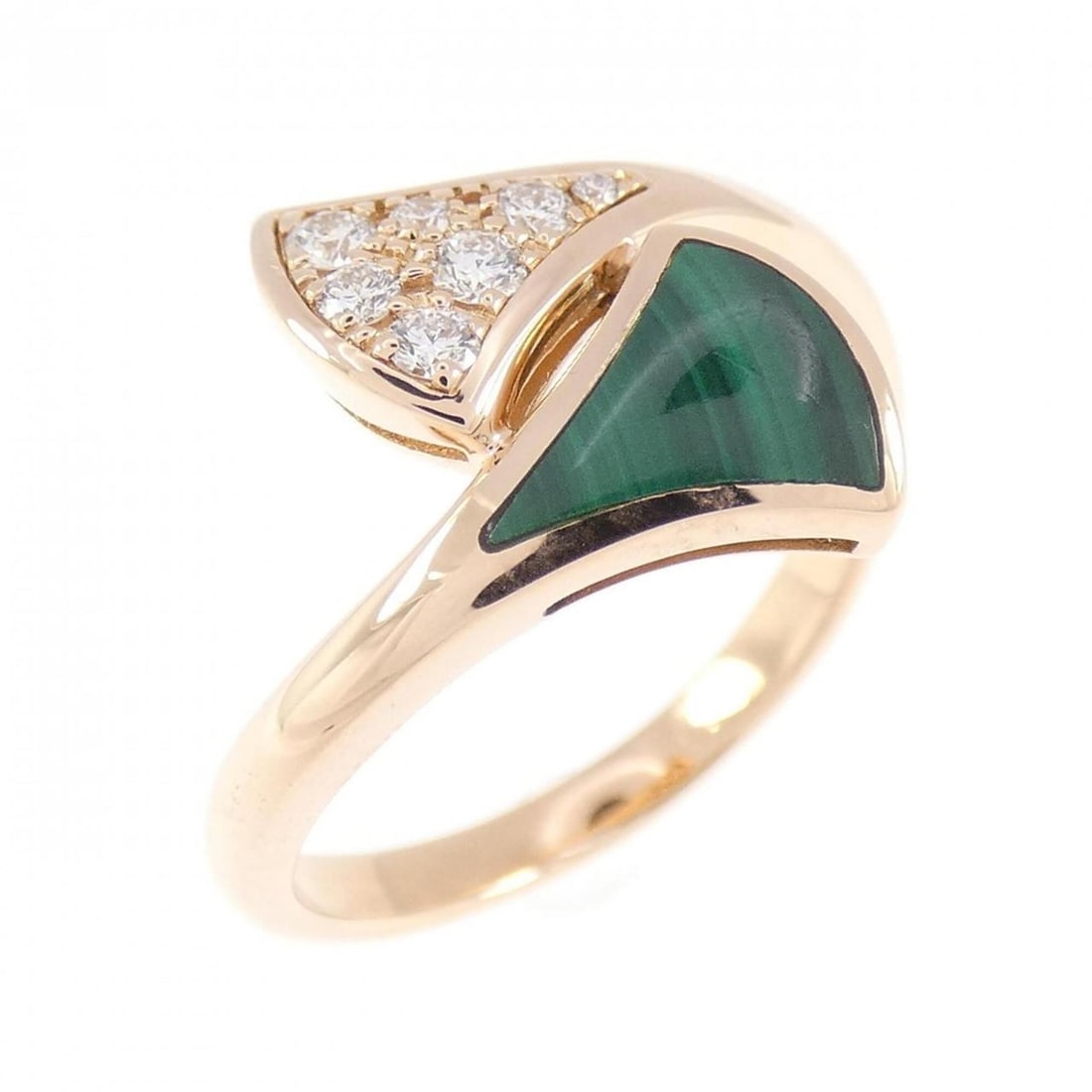 Bvlgari Diva Dream Ring: --- Catalog ---Category: SizeUS Size: 4.5Brand Size: 48Category: DesignType: Band ringStone: Diamond, MalachiteGender: WomenMaterial: Pink gold (18K)Category: GeneralBrand: Bvlgari--- Item List ---Sec