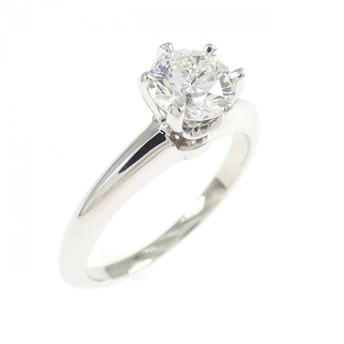 Tiffany Classic Solitaire Ring 0.60CT H VS1: --- Catalog ---Category: SizeJP Size: 8US Size: 4.5Category: DesignType: Band ringGender: WomenMaterial: Platinum 950Category: GeneralBrand: Tiffany--- Item List ---Section: ConditionRanking: Rank A U