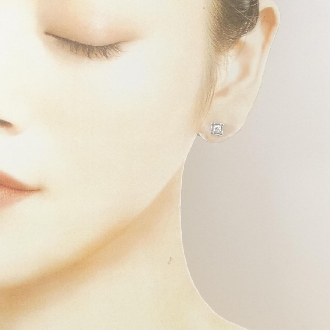 Louis Vuitton Trunk Earring (Single Earring) - 4