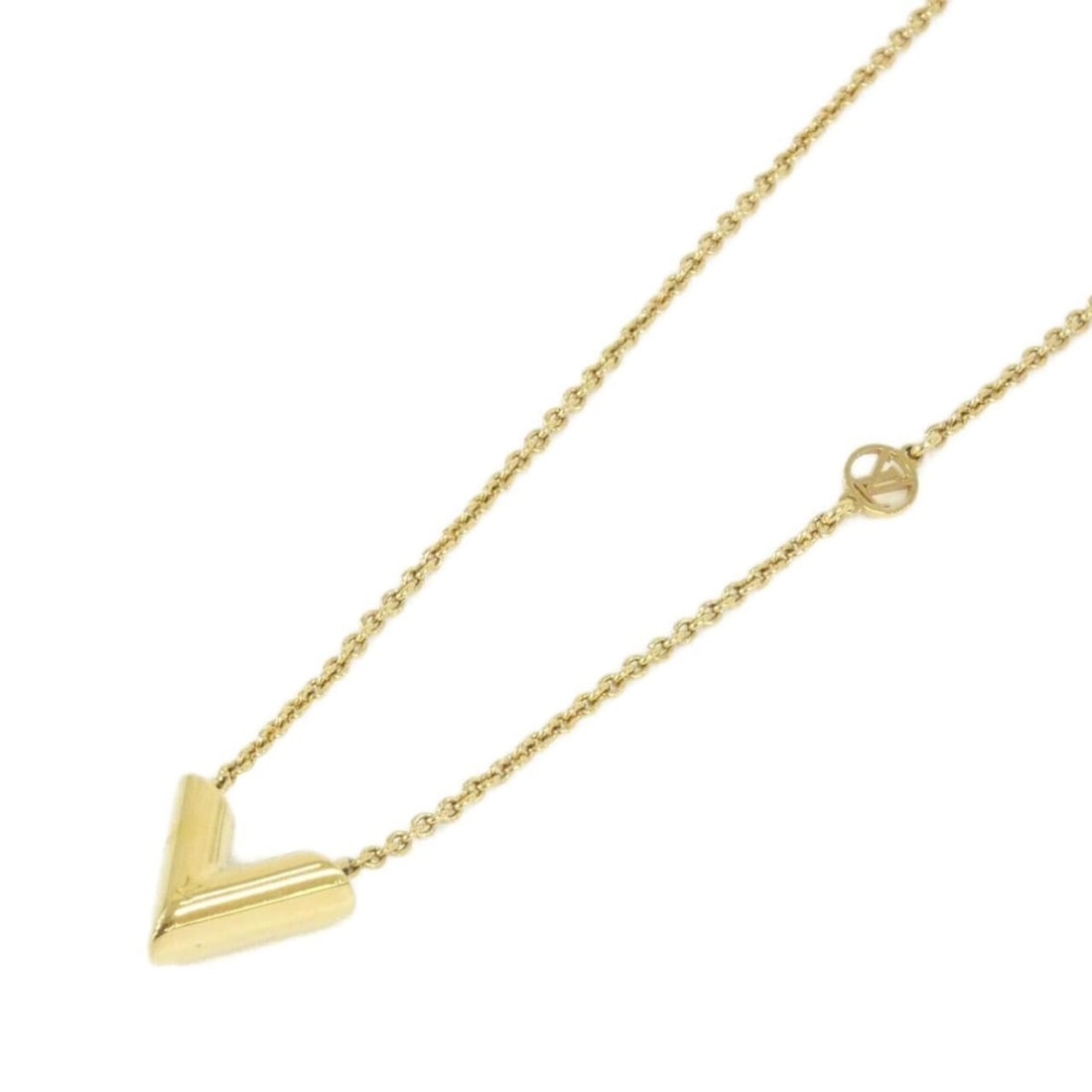 Louis Vuitton Essential V Necklace M00857: --- Catalog ---Category: SizePendant Size: 13mm x 16mm / 0.51'' x 0.62''Neck Circumference: 39 cm - 45 cm / 15.35'' - 17.71''Category: DesignColor: GoldGender: WomenNecklace Type: NecklaceCategory: