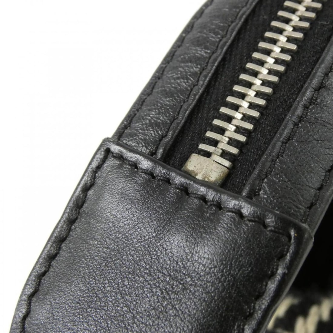 Chanel 30897 handbag - 7